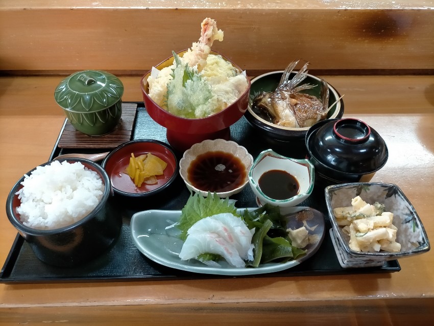 約50年近く続く老舗のお寿司屋さん! いろは寿し