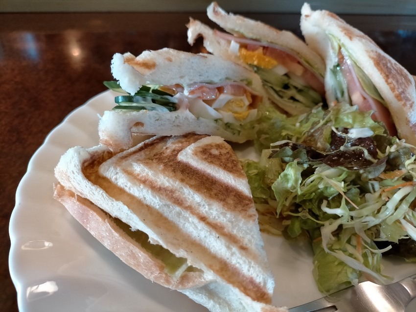 手作りされているパンが凄く美味しいので食べて頂きたい🍞英国亭