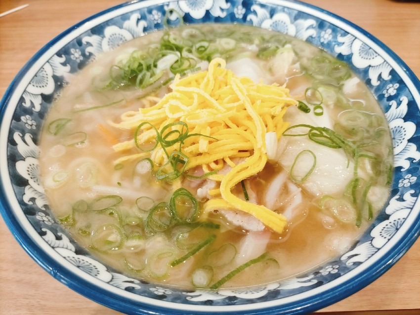 うどん麺で食べる5種類の野菜と3種の魚介をたっぷりの和風ちゃんぽん!麺や 長政 (ながまさ)