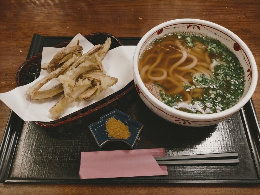 こだわりの自家製麺と無添加出汁のうどん!うどん処 たぬき庵