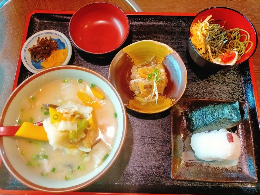 田川で創業50年を迎える老舗でだんご汁の田舎定食｜味の茶屋こぐれ（田川/郷土料理） – たべたし