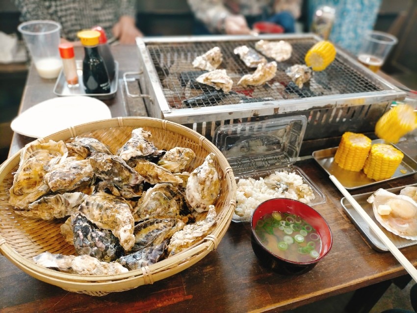 糸島の自然に育てられた旨みが入った濃厚なみるく牡蠣を味わい尽くす！みるくがき豊久丸（とよひさまる）（糸島 牡蠣小屋）