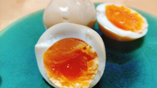 半熟の味宝卵を秘伝のタレに漬け込んだ優しい味の煮卵の燻製！のり燻本舗 燻製処